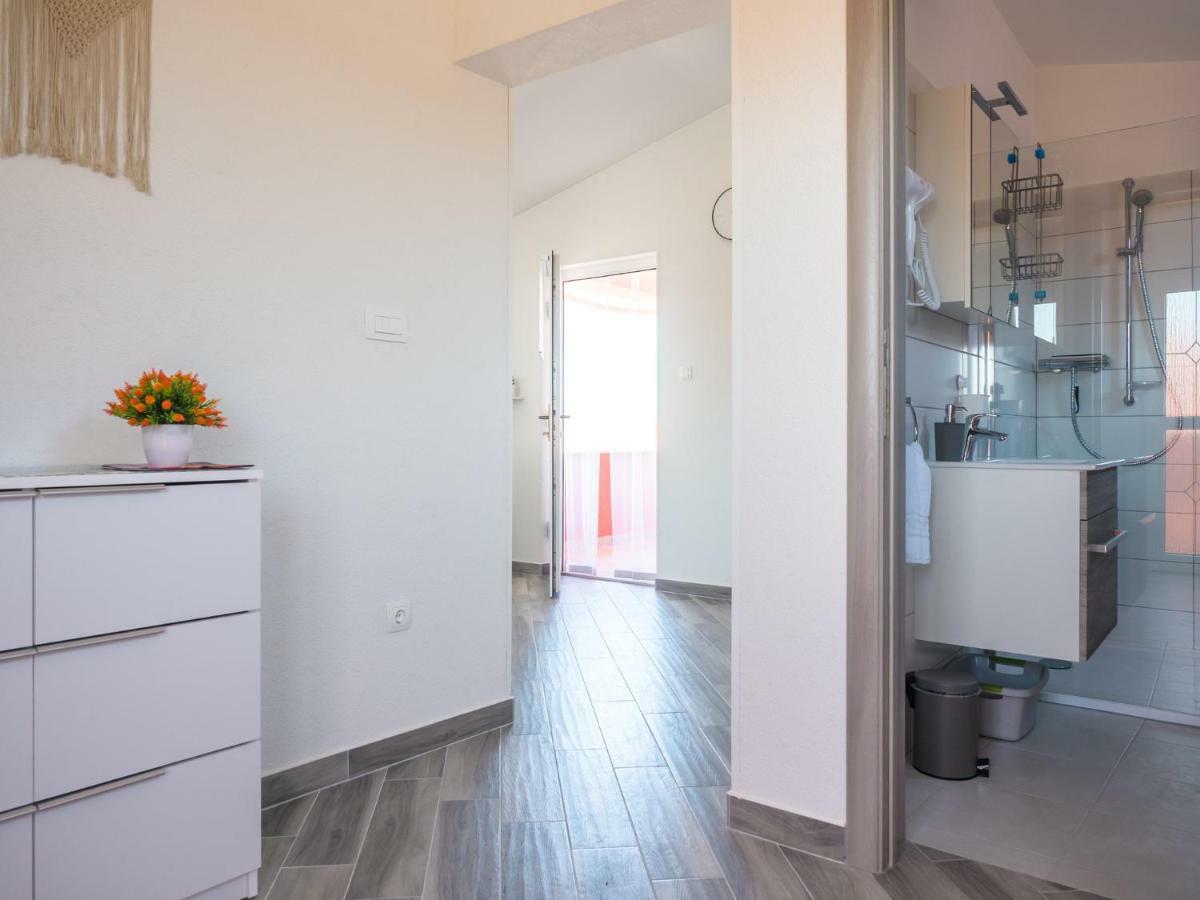 Apartment ˝Soleil˝ Vir Exterior foto